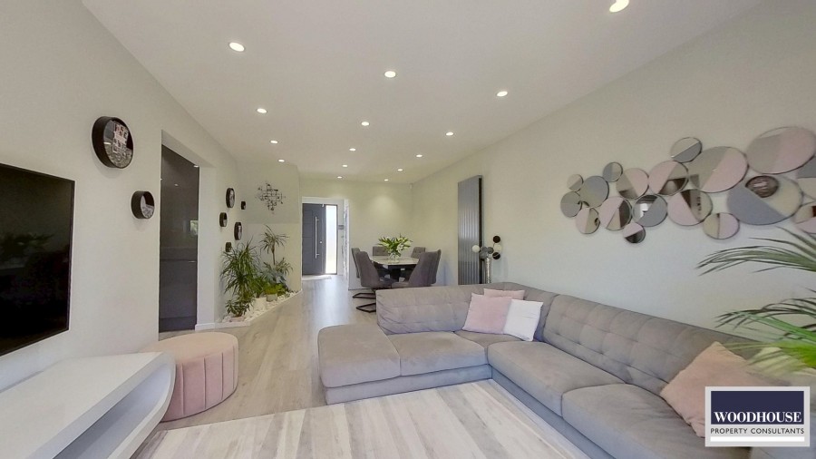 Images for Cheshunt, Waltham Cross, Hertfordshire EAID:3131305421 BID:11055924