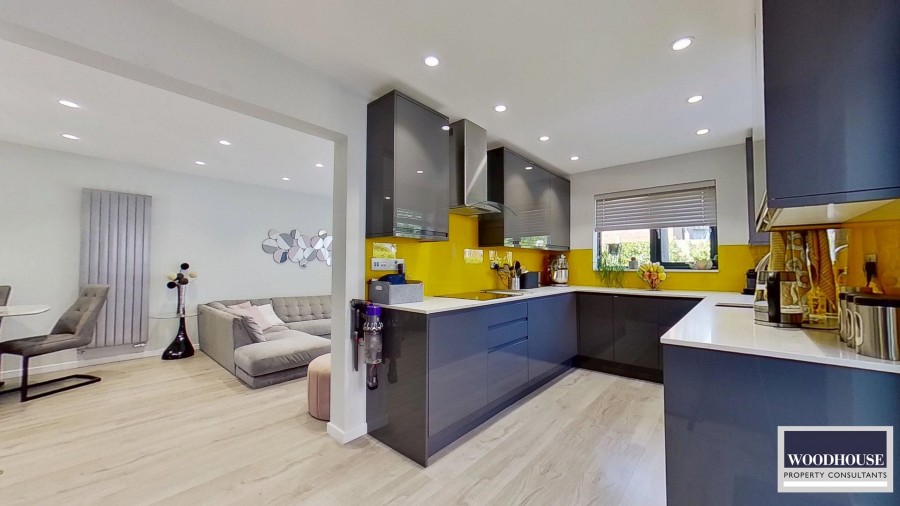 Images for Cheshunt, Waltham Cross, Hertfordshire EAID:3131305421 BID:11055924