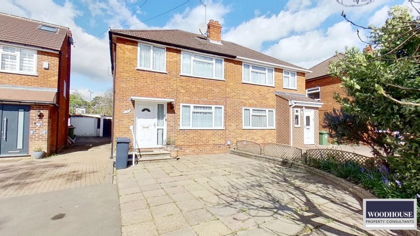 Images for Warwick Drive, Cheshunt, Hertfordshire EAID:3131305421 BID:11055924
