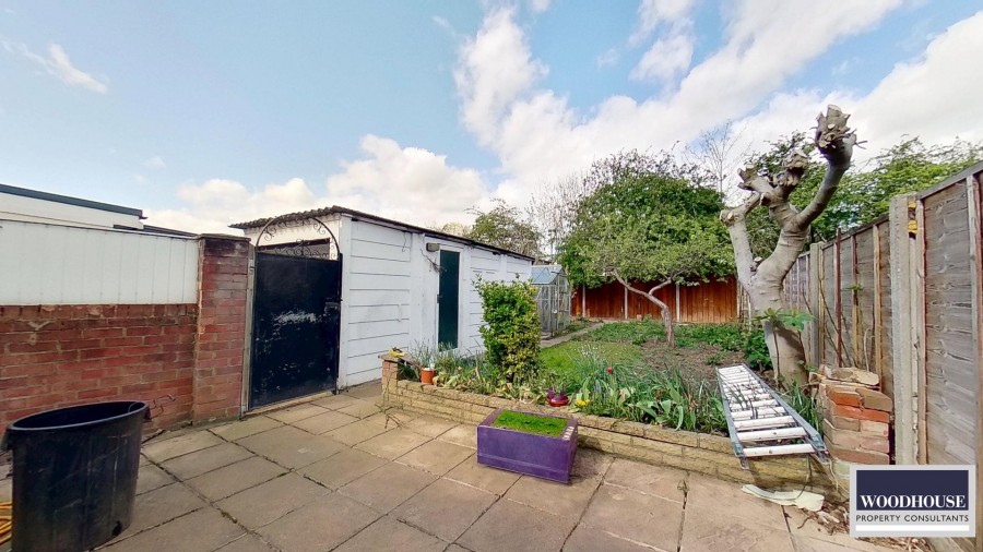 Images for Warwick Drive, Cheshunt, Hertfordshire EAID:3131305421 BID:11055924