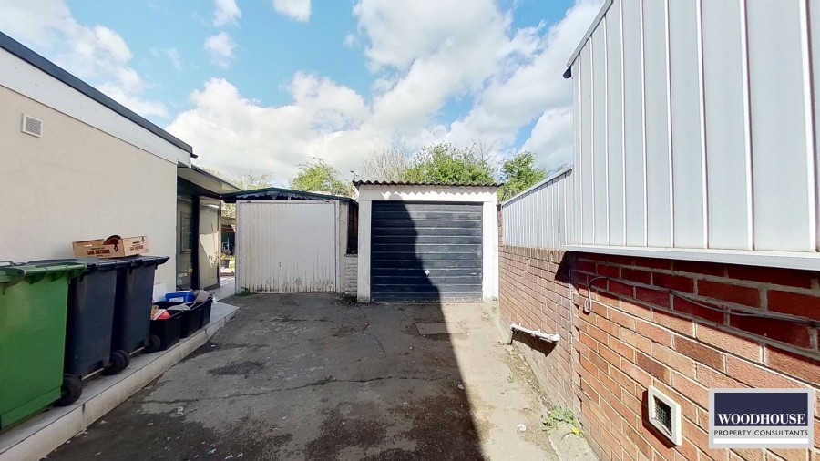 Images for Warwick Drive, Cheshunt, Hertfordshire EAID:3131305421 BID:11055924
