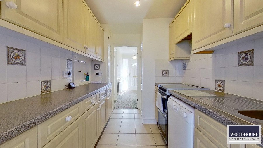 Images for Warwick Drive, Cheshunt, Hertfordshire EAID:3131305421 BID:11055924