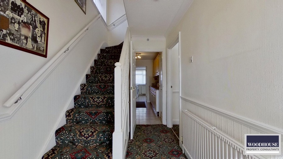 Images for Warwick Drive, Cheshunt, Hertfordshire EAID:3131305421 BID:11055924