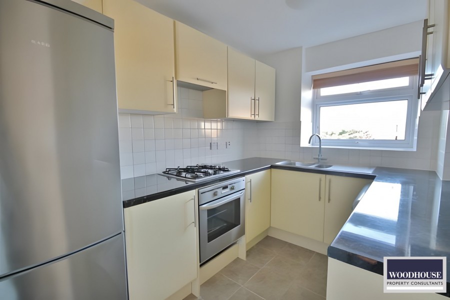 Images for Rosedale Way, Cheshunt, Hertfordshire EAID:3131305421 BID:11055924