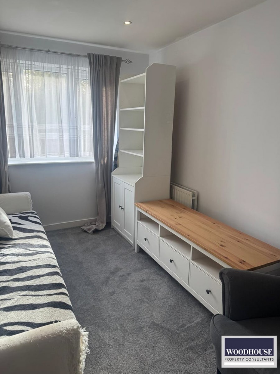Images for Foundry Gate, Waltham Cross, Hertfordshire EAID:3131305421 BID:11055924