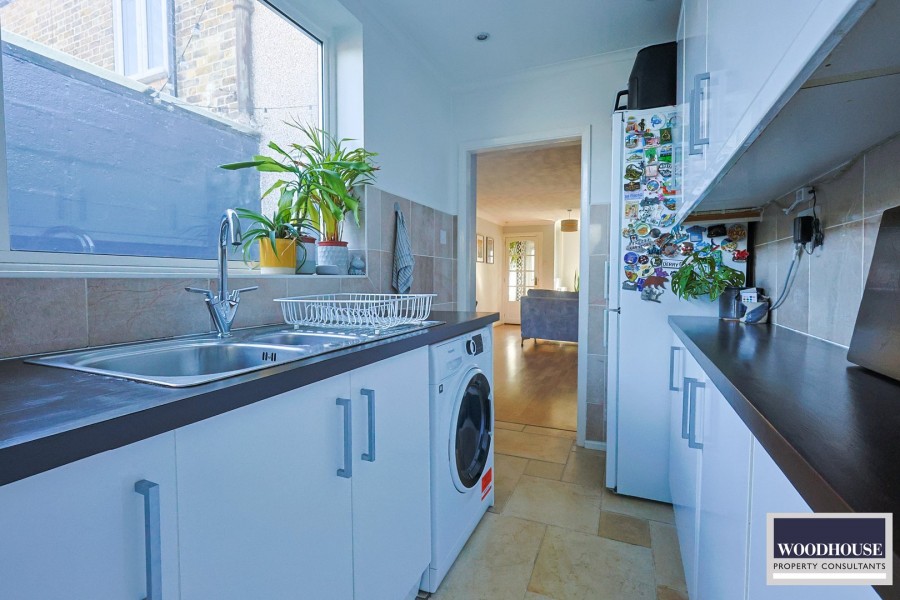 Images for Albury Grove Road, Cheshunt, Hertfordshire EAID:3131305421 BID:11055924