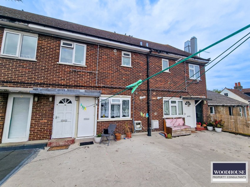 Images for Cheshunt, Waltham Cross, Hertfordshire EAID:3131305421 BID:11055924