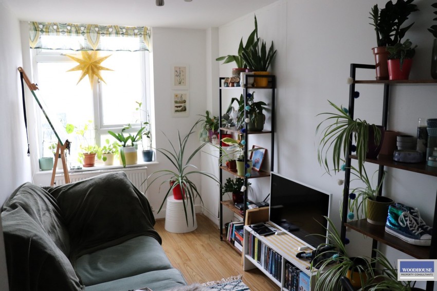 Images for Cheshunt, Waltham Cross, Hertfordshire EAID:3131305421 BID:11055924