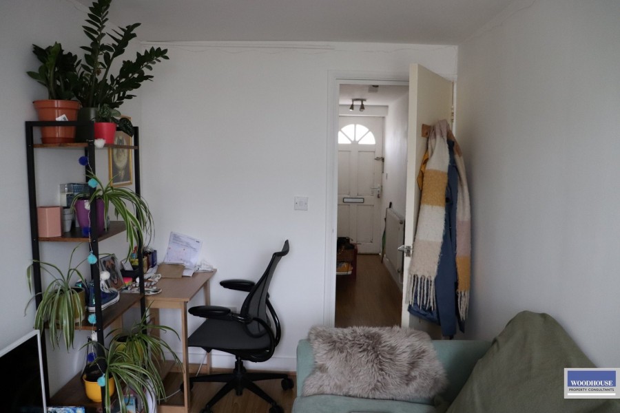 Images for Cheshunt, Waltham Cross, Hertfordshire EAID:3131305421 BID:11055924