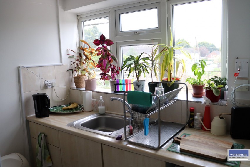 Images for Cheshunt, Waltham Cross, Hertfordshire EAID:3131305421 BID:11055924