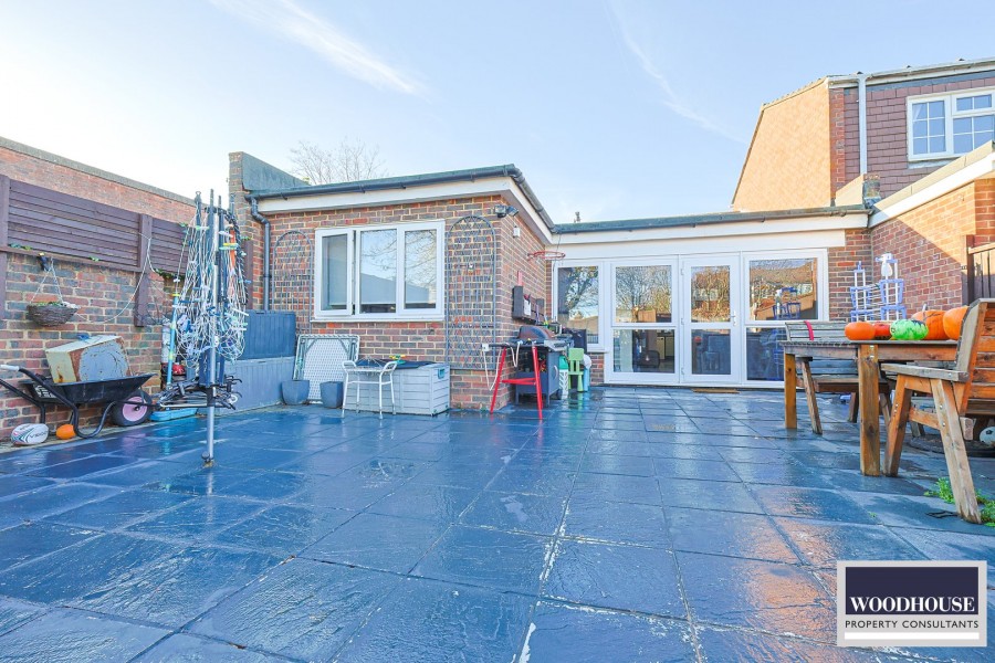 Images for Wheatcroft, Cheshunt, Hertfordshire EAID:3131305421 BID:11055924