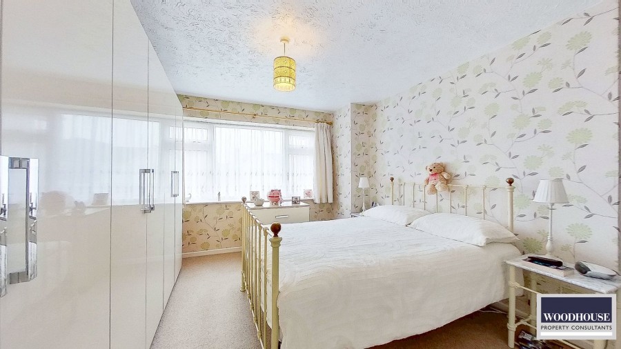 Images for Cheshunt, Waltham Cross, Hertfordshire EAID:3131305421 BID:11055924