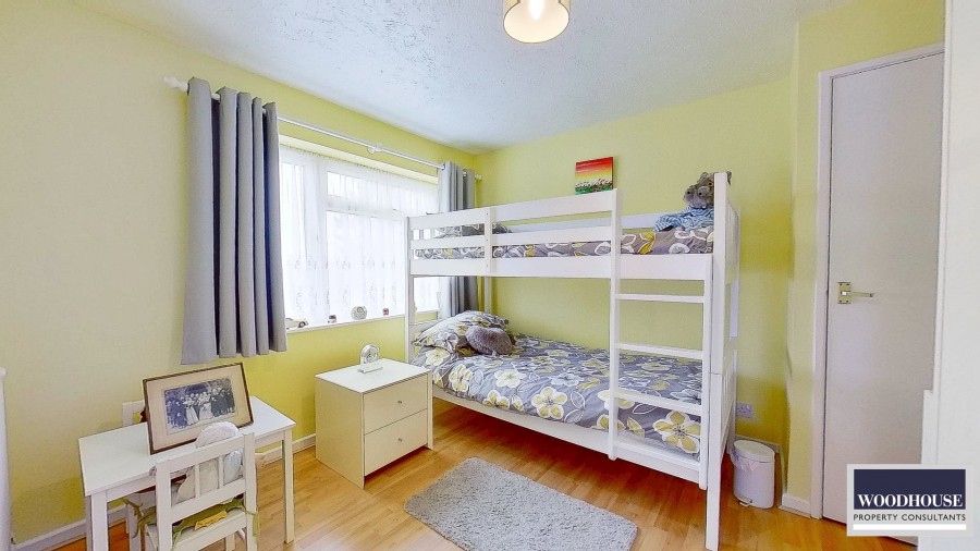 Images for Cheshunt, Waltham Cross, Hertfordshire EAID:3131305421 BID:11055924