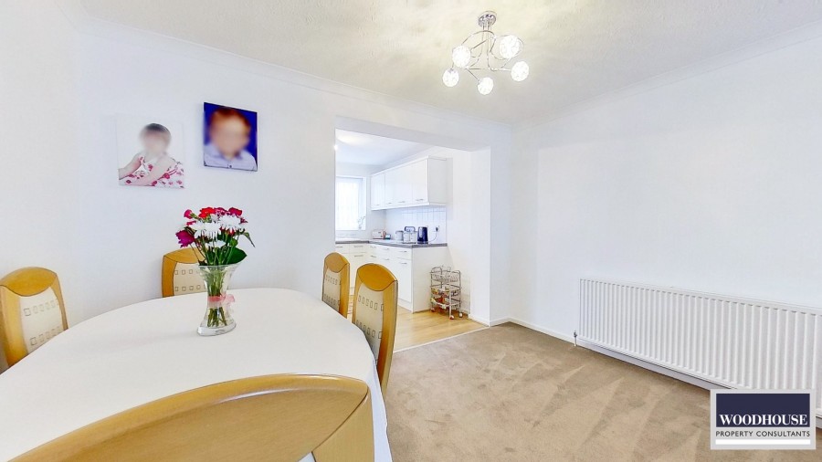 Images for Cheshunt, Waltham Cross, Hertfordshire EAID:3131305421 BID:11055924