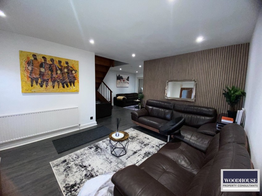 Images for Cheshunt, Waltham Cross, Hertfordshire EAID:3131305421 BID:11055924