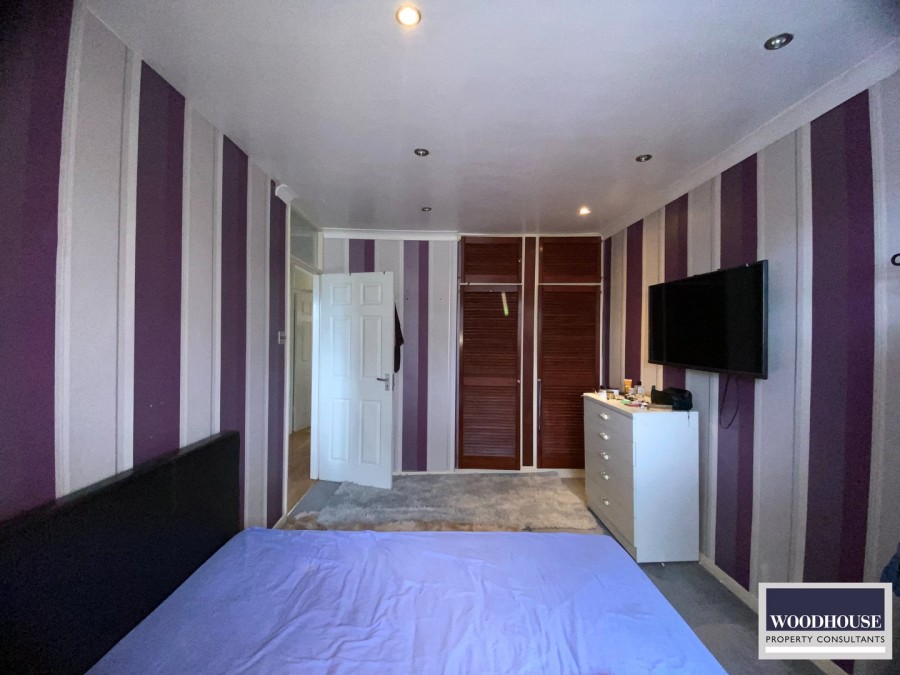 Images for Cheshunt, Waltham Cross, Hertfordshire EAID:3131305421 BID:11055924