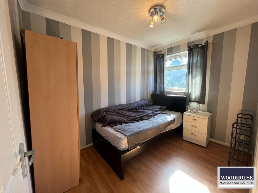 Images for Cheshunt, Waltham Cross, Hertfordshire EAID:3131305421 BID:11055924