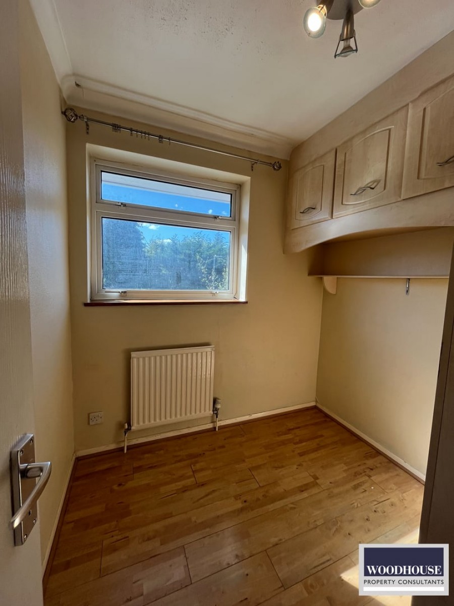 Images for Cheshunt, Waltham Cross, Hertfordshire EAID:3131305421 BID:11055924