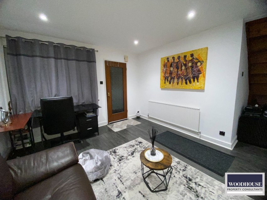 Images for Cheshunt, Waltham Cross, Hertfordshire EAID:3131305421 BID:11055924