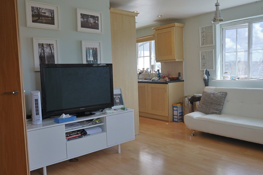 Images for High Street, Cheshunt, Hertfordshire EAID:3131305421 BID:11055924