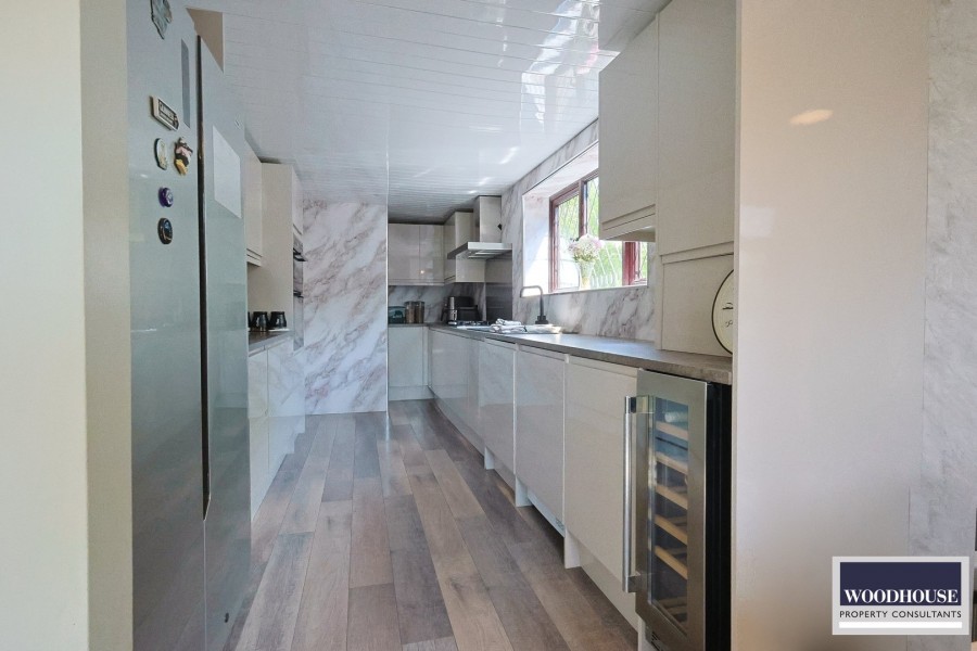Images for Cadmore Lane, Cheshunt, Hertfordshire EAID:3131305421 BID:11055924