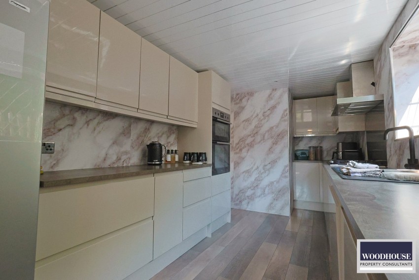 Images for Cadmore Lane, Cheshunt, Hertfordshire EAID:3131305421 BID:11055924