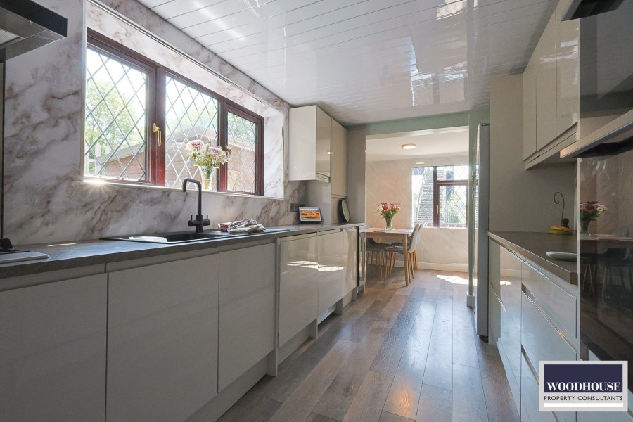 Images for Cadmore Lane, Cheshunt, Hertfordshire EAID:3131305421 BID:11055924