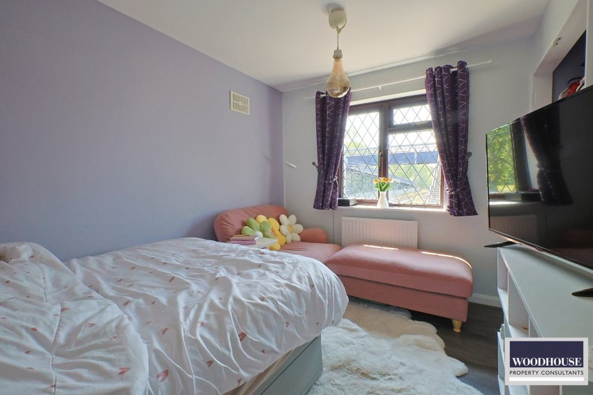 Images for Cadmore Lane, Cheshunt, Hertfordshire EAID:3131305421 BID:11055924