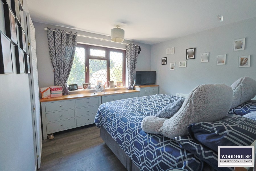 Images for Cadmore Lane, Cheshunt, Hertfordshire EAID:3131305421 BID:11055924