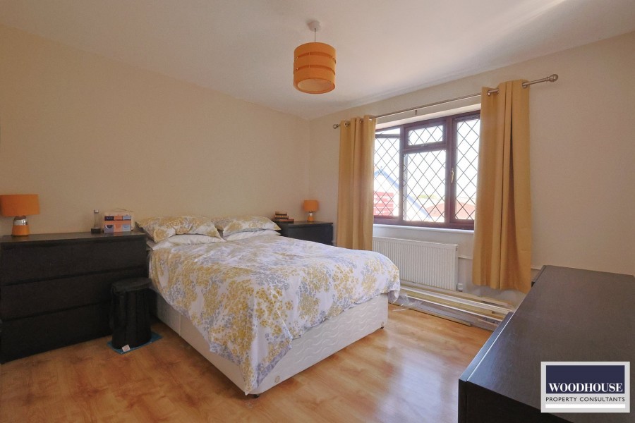 Images for Cadmore Lane, Cheshunt, Hertfordshire EAID:3131305421 BID:11055924