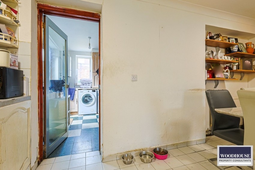 Images for Hammondstreet Road, Cheshunt, Hertfordshire EAID:3131305421 BID:11055924