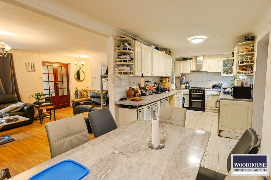 Images for Hammondstreet Road, Cheshunt, Hertfordshire EAID:3131305421 BID:11055924