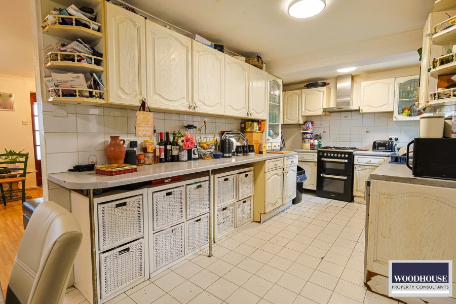 Images for Hammondstreet Road, Cheshunt, Hertfordshire EAID:3131305421 BID:11055924