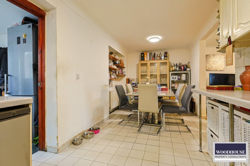 Images for Hammondstreet Road, Cheshunt, Hertfordshire EAID:3131305421 BID:11055924