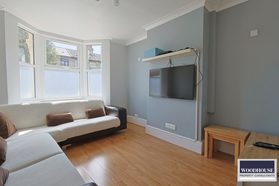 Images for King Edward Road, Waltham Cross, Hertfordshire EAID:3131305421 BID:11055924