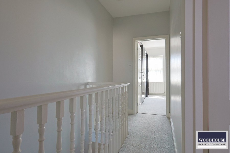 Images for King Edward Road, Waltham Cross, Hertfordshire EAID:3131305421 BID:11055924