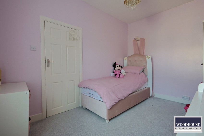 Images for King Edward Road, Waltham Cross, Hertfordshire EAID:3131305421 BID:11055924