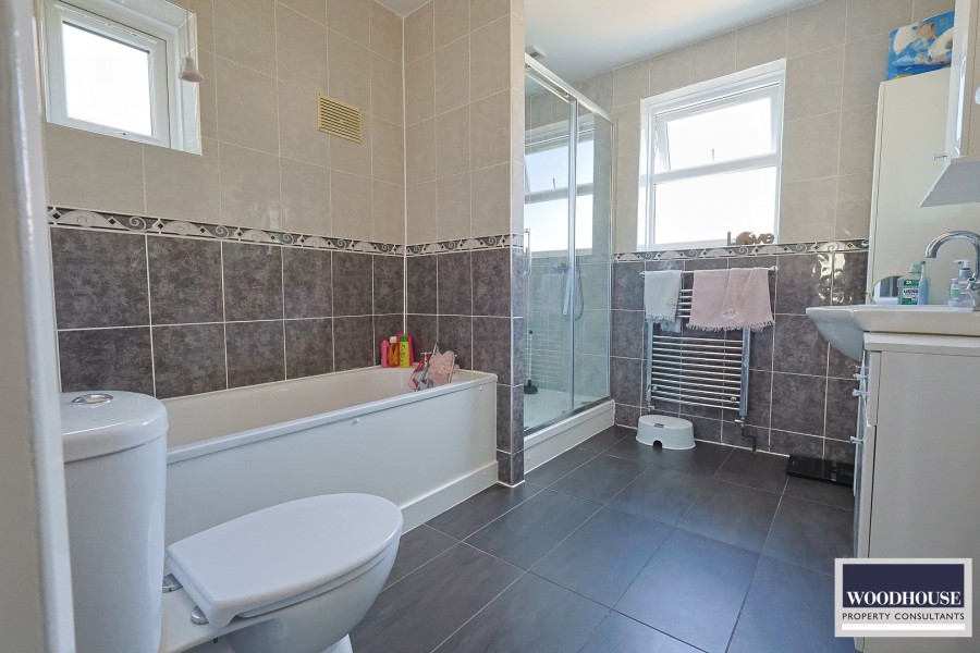 Images for King Edward Road, Waltham Cross, Hertfordshire EAID:3131305421 BID:11055924