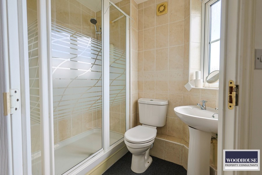 Images for Huron Road, Broxbourne, Hertfordshire EAID:3131305421 BID:11055924