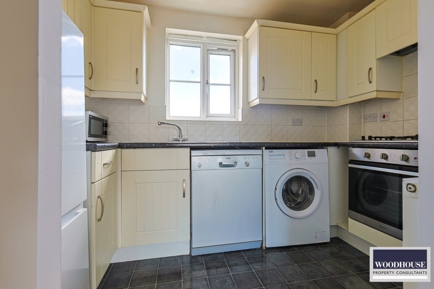 Images for Huron Road, Broxbourne, Hertfordshire EAID:3131305421 BID:11055924