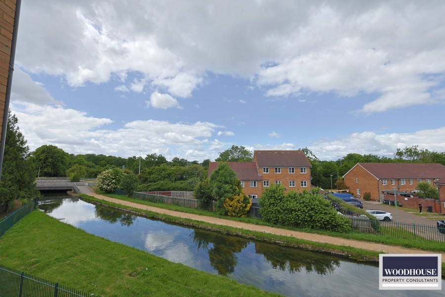 Images for Huron Road, Broxbourne, Hertfordshire EAID:3131305421 BID:11055924