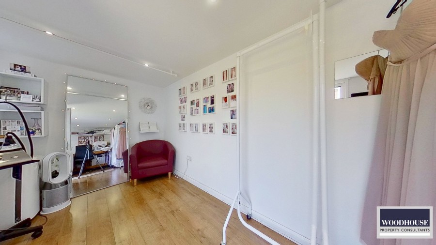 Images for Long Moor, Cheshunt, Hertfordshire EAID:3131305421 BID:11055924