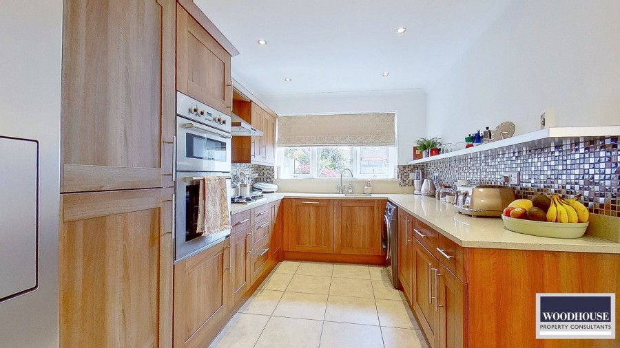 Images for Long Moor, Cheshunt, Hertfordshire EAID:3131305421 BID:11055924