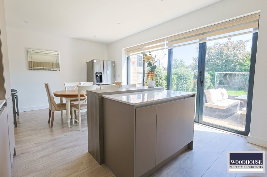 Images for Markwick Avenue, Cheshunt, Hertfordshire EAID:3131305421 BID:11055924