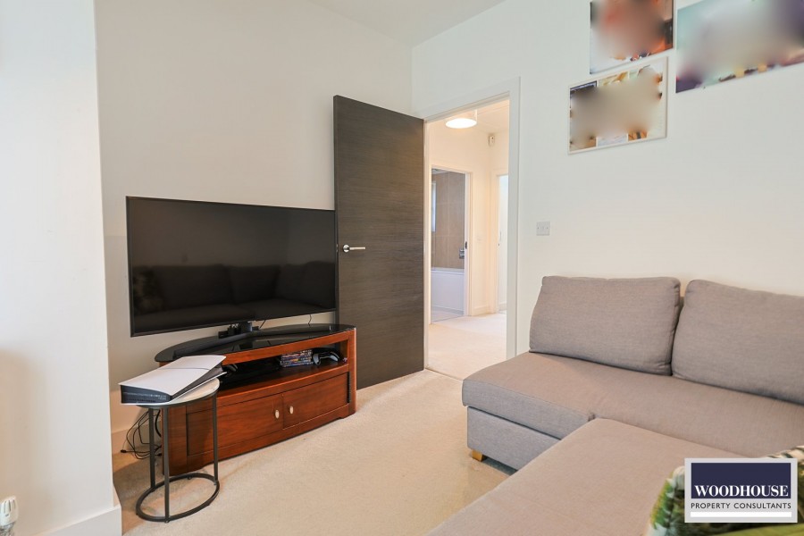Images for Markwick Avenue, Cheshunt, Hertfordshire EAID:3131305421 BID:11055924