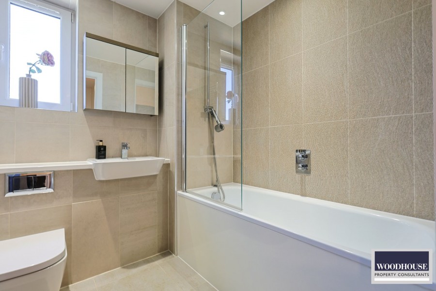Images for Markwick Avenue, Cheshunt, Hertfordshire EAID:3131305421 BID:11055924