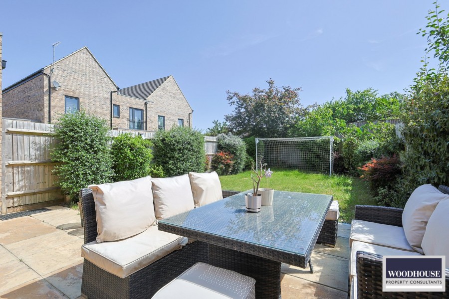 Images for Markwick Avenue, Cheshunt, Hertfordshire EAID:3131305421 BID:11055924