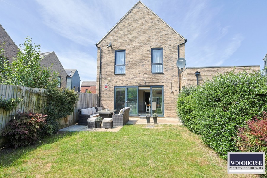 Images for Markwick Avenue, Cheshunt, Hertfordshire EAID:3131305421 BID:11055924