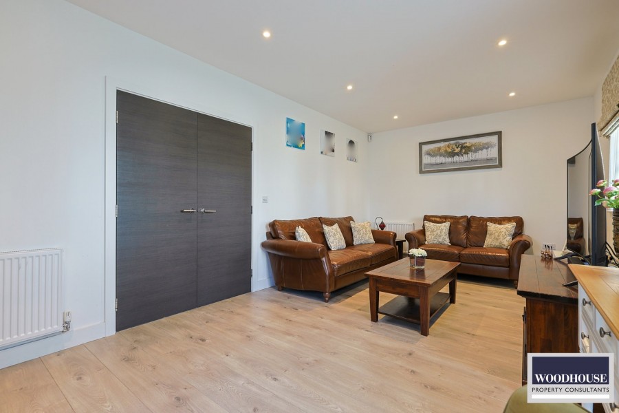 Images for Markwick Avenue, Cheshunt, Hertfordshire EAID:3131305421 BID:11055924