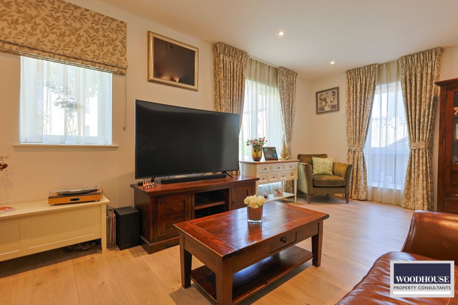 Images for Markwick Avenue, Cheshunt, Hertfordshire EAID:3131305421 BID:11055924